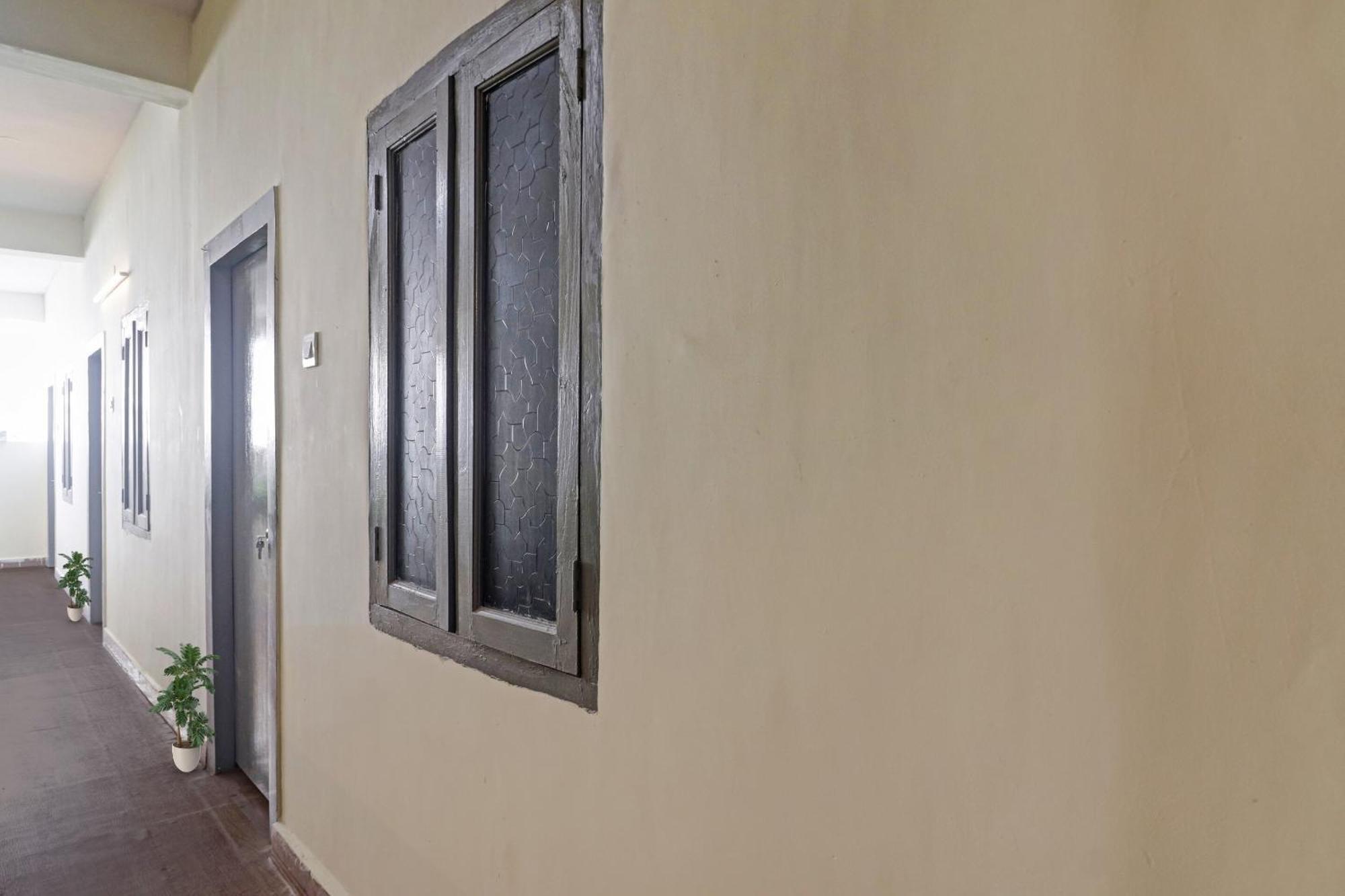 Hotel O Lavish Stay Hyderabad Exterior photo